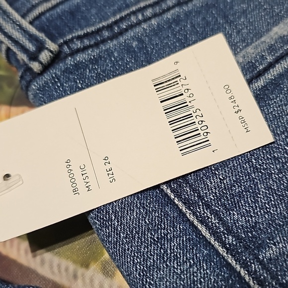 J Brand High Rise Crop Distressed High Waist Jeans Ruby Mystic Size 26 NWT - Picture 4 of 7